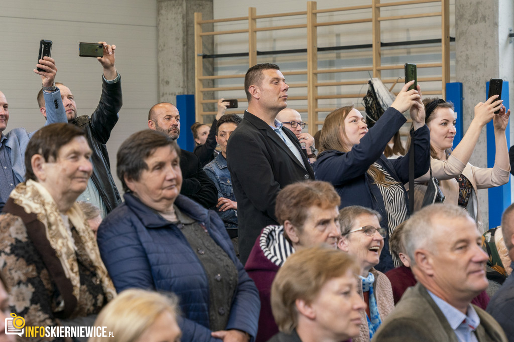 Sala gimnastyczna w Białyninie oficjalnie oddana do użytku