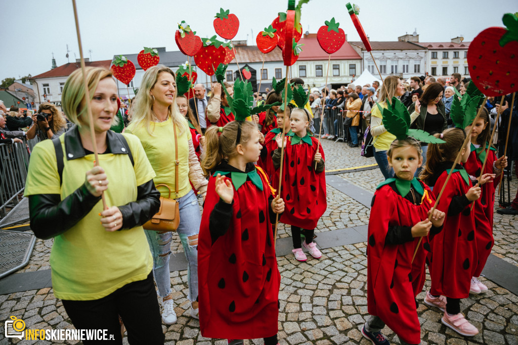 Parada 45. Skierniewickiego Święta Kwiatów, Owoców i Warzyw SŚKOiW 2022