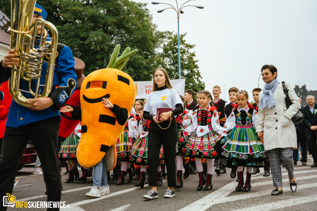 Parada 45. Skierniewickiego Święta Kwiatów, Owoców i Warzyw SŚKOiW 2022