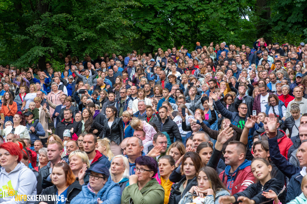 45. SŚKOiW: Tłumy w parku miejskim na koncertach