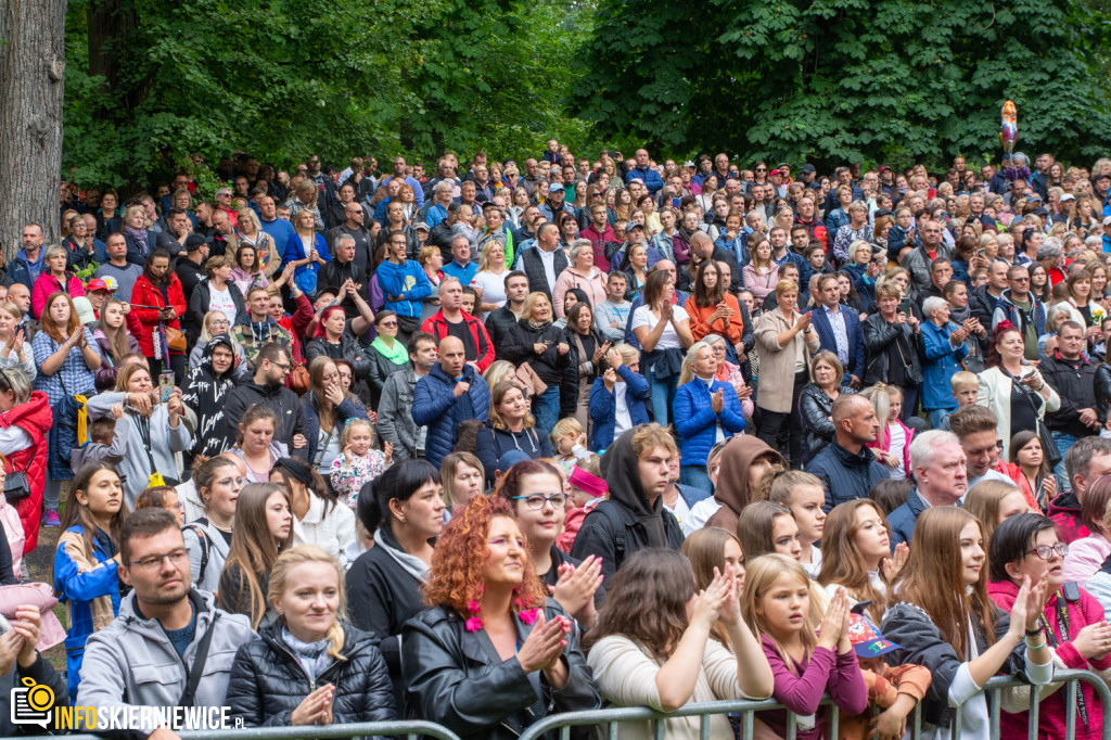 45. SŚKOiW: Tłumy w parku miejskim na koncertach