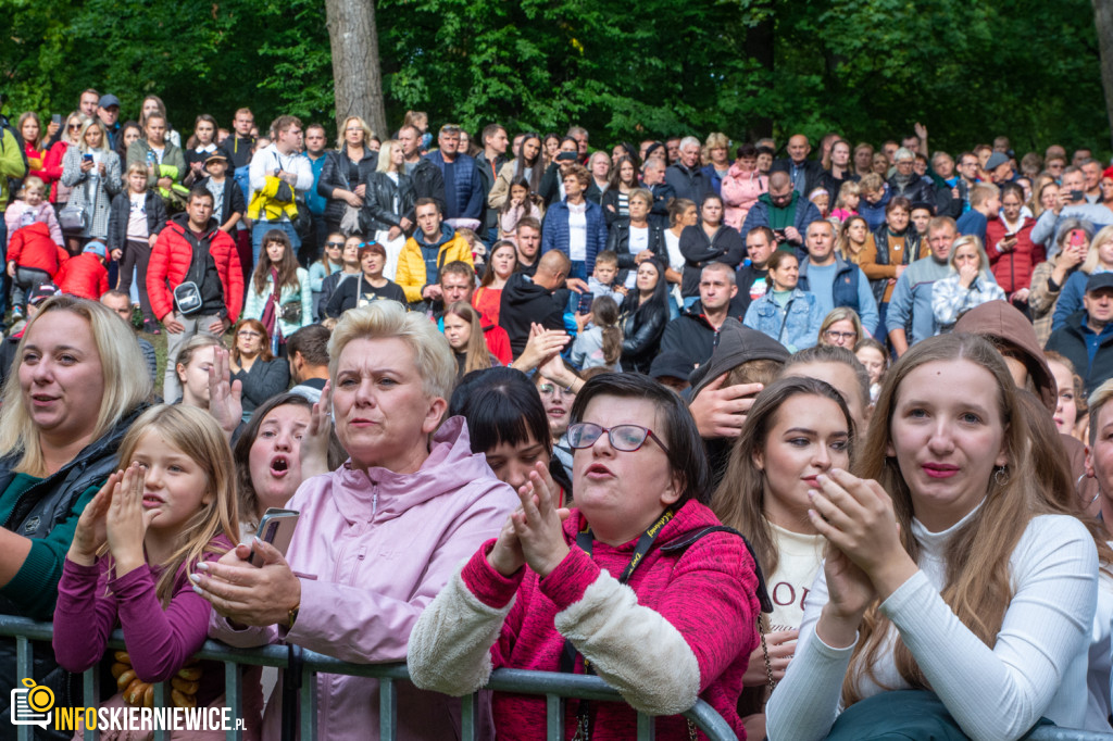 45. SŚKOiW: Tłumy w parku miejskim na koncertach