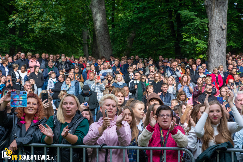 45. SŚKOiW: Tłumy w parku miejskim na koncertach