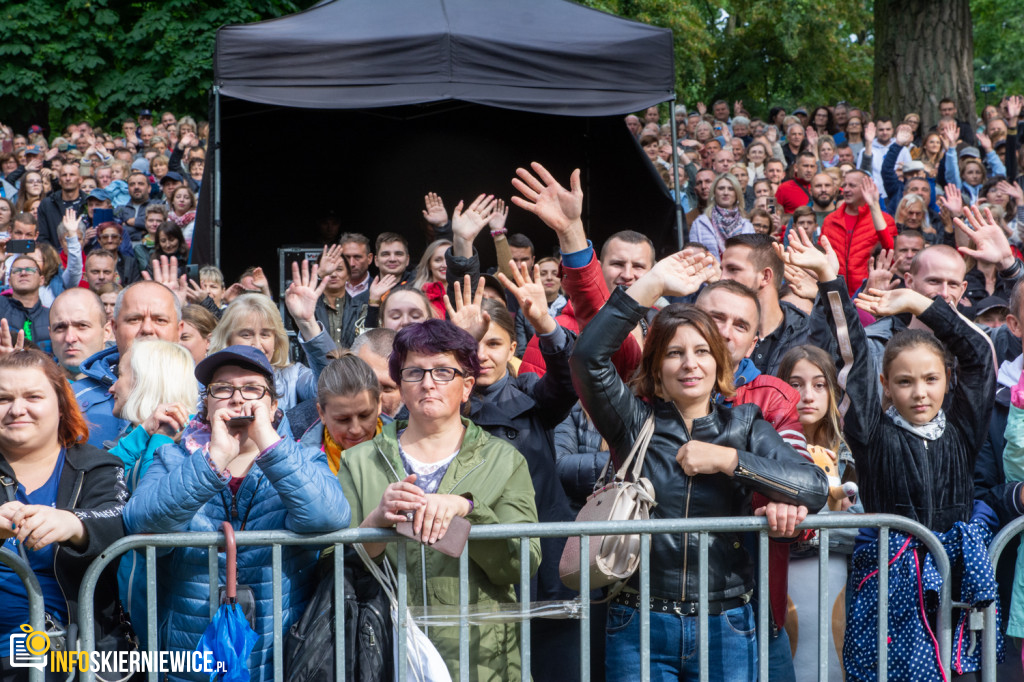 45. SŚKOiW: Tłumy w parku miejskim na koncertach