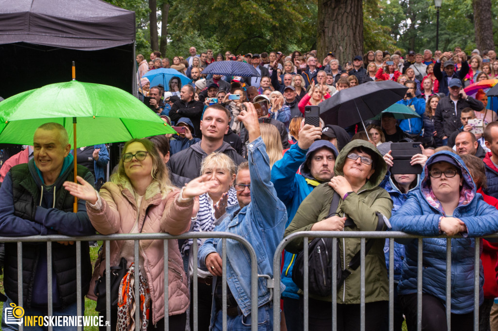 45. SŚKOiW: Tłumy w parku miejskim na koncertach