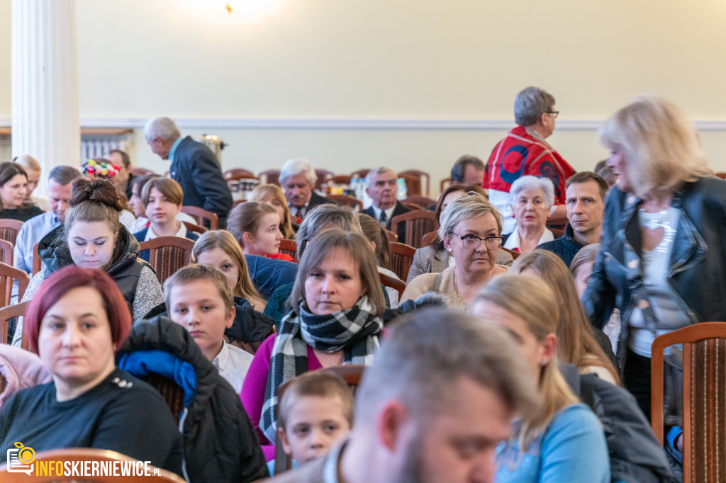 Wspólne kolędowanie w Starostwie Powiatowym w Skierniewicach