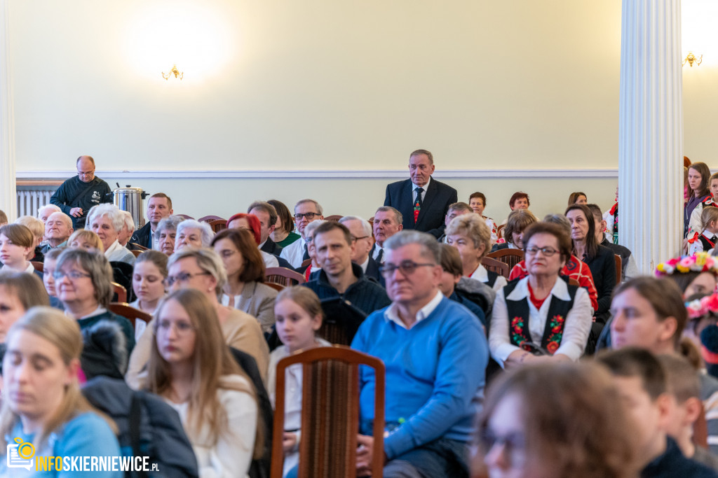 Wspólne kolędowanie w Starostwie Powiatowym w Skierniewicach