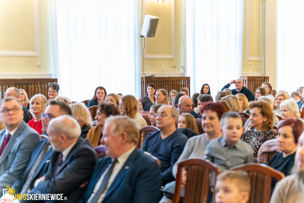 Wspólne kolędowanie w Starostwie Powiatowym w Skierniewicach