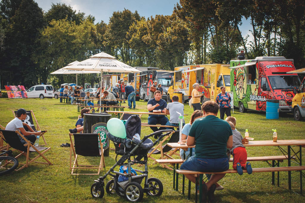 Już 19 i 20 Sierpnia na pasażu Nurzyńskiego w Skierniewicach zawitają Foodtrucki!