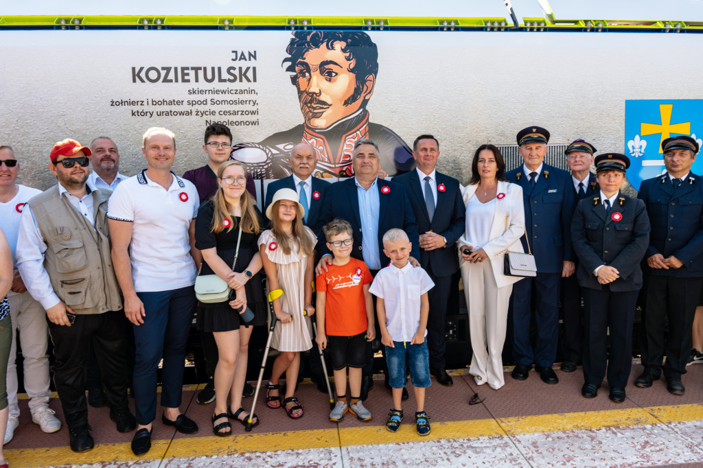 Lokomotywa Patriotyzmu: Jan Kozietulski na Tropie Historii w Skierniewicach!