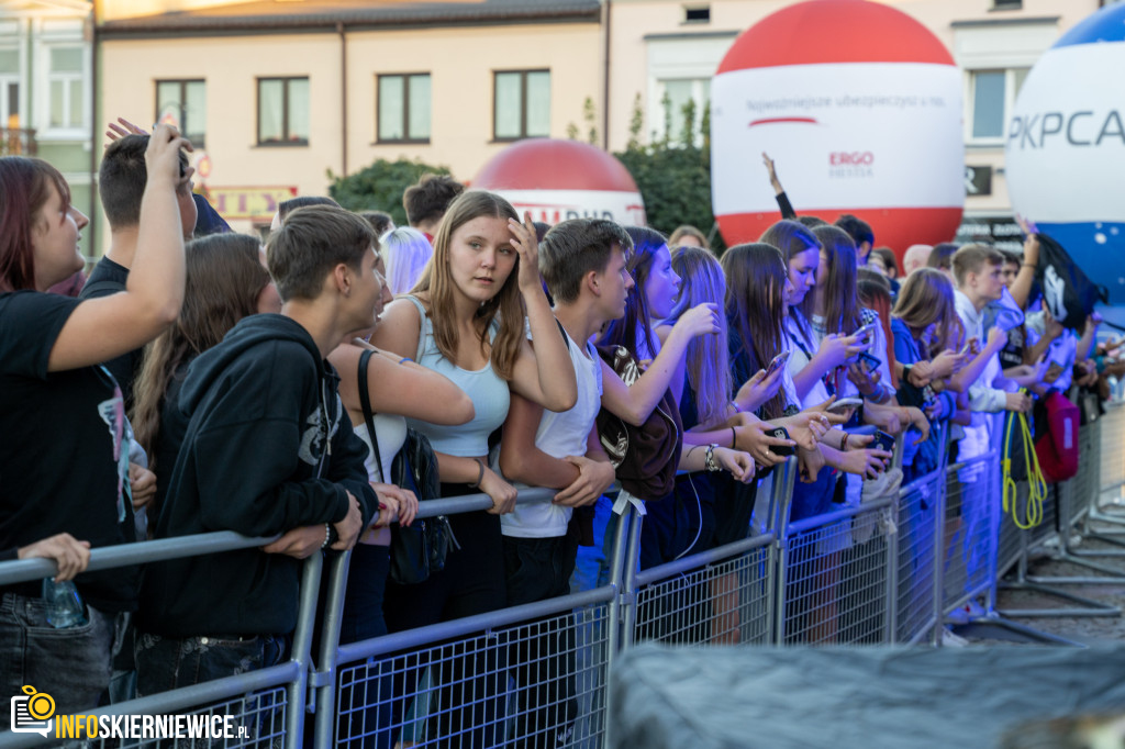 Mr Polska, Żabson, Gibbs i Avi na Scenie Głównej: Najlepsze Momenty Piątku na 46. SŚKOiW