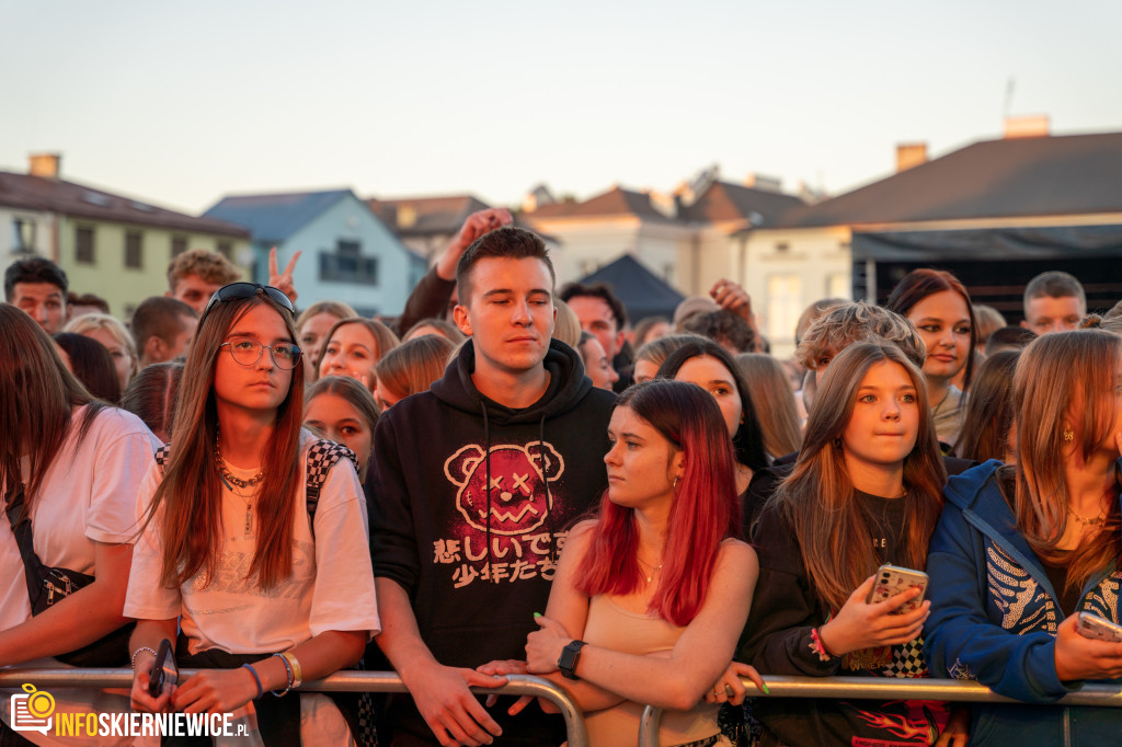 Mr Polska, Żabson, Gibbs i Avi na Scenie Głównej: Najlepsze Momenty Piątku na 46. SŚKOiW