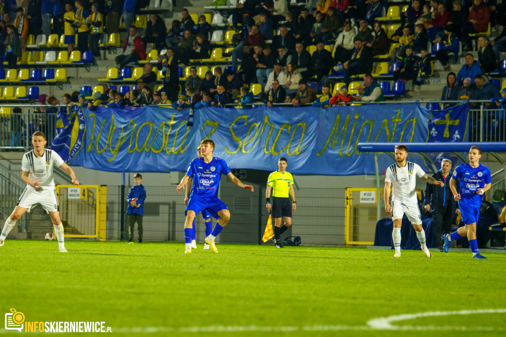 Unia Skierniewice triumfuje nad GKS Bełchatów w emocjonującym meczu