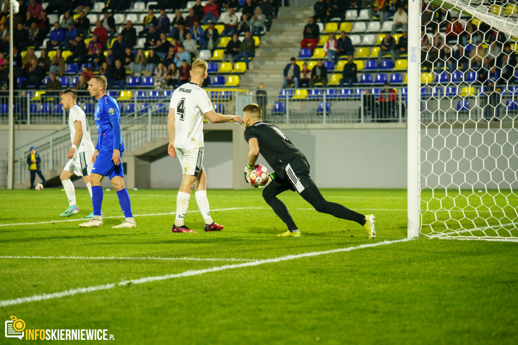 Unia Skierniewice triumfuje nad GKS Bełchatów w emocjonującym meczu