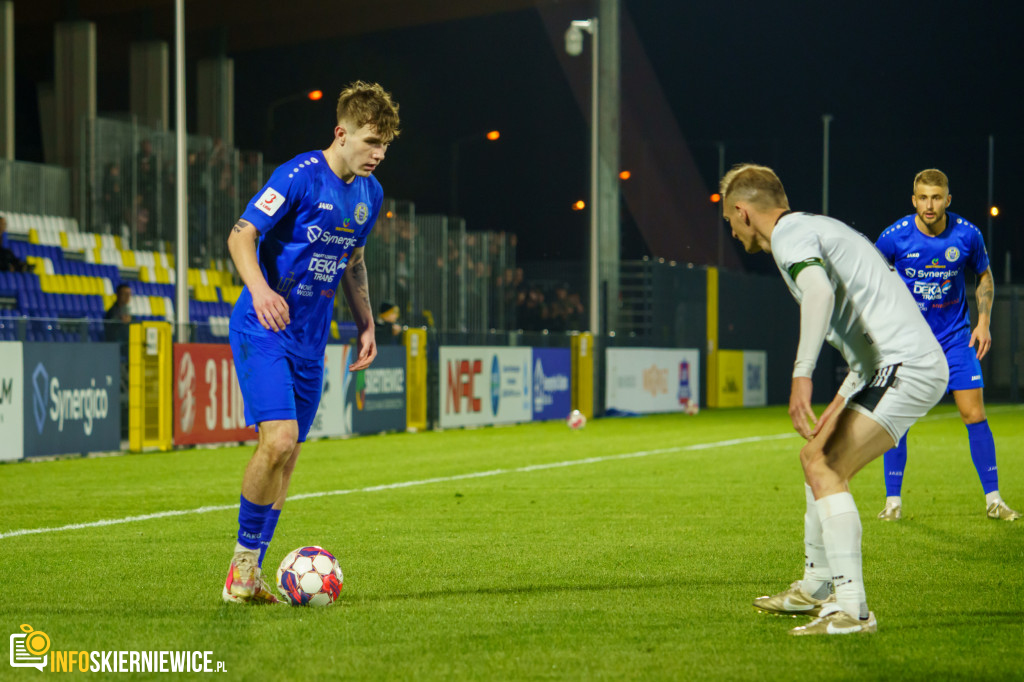 Unia Skierniewice triumfuje nad GKS Bełchatów w emocjonującym meczu