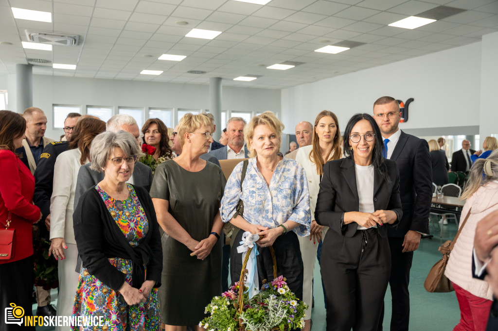 Skierniewice: Jarosław Chęcielewski Przewodniczącym Rady Miasta. Nowa kadencja rozpoczęta ślubowaniem prezydenta