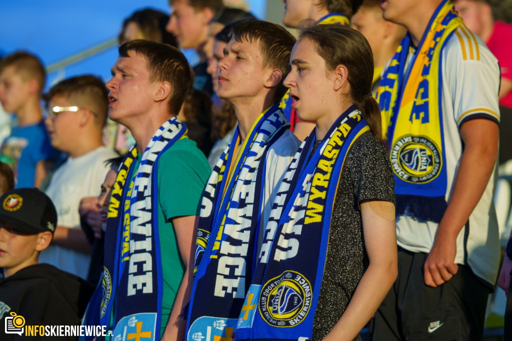 Unia Skierniewice wygrywa hitowy mecz III ligi z Lechią Tomaszów Mazowiecki 2:1