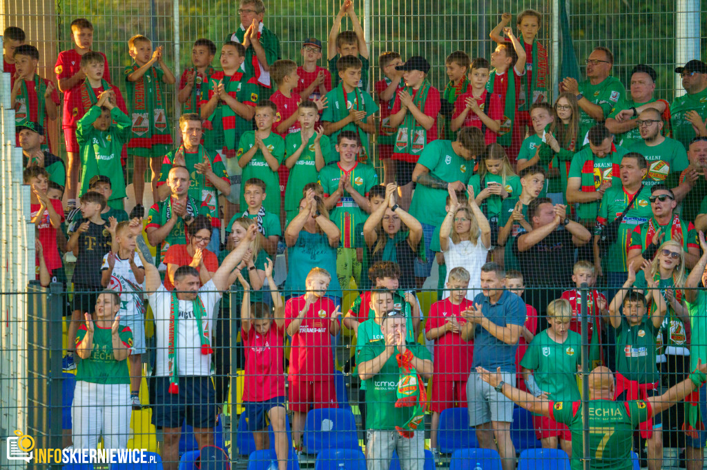 Unia Skierniewice wygrywa hitowy mecz III ligi z Lechią Tomaszów Mazowiecki 2:1