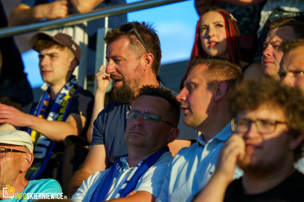 Unia Skierniewice wygrywa hitowy mecz III ligi z Lechią Tomaszów Mazowiecki 2:1