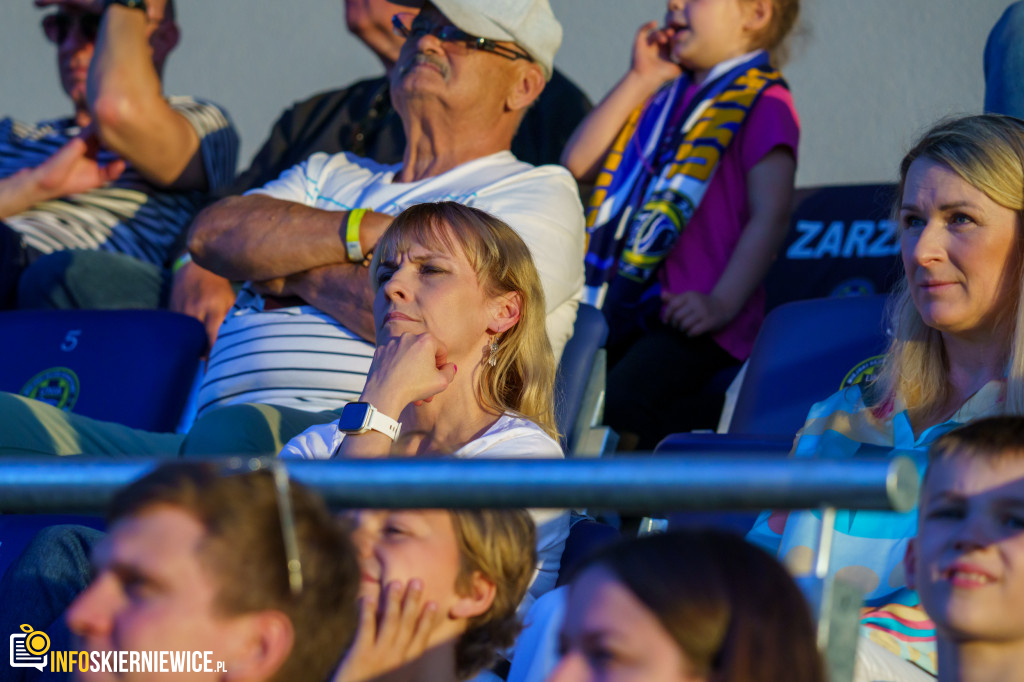 Unia Skierniewice wygrywa hitowy mecz III ligi z Lechią Tomaszów Mazowiecki 2:1