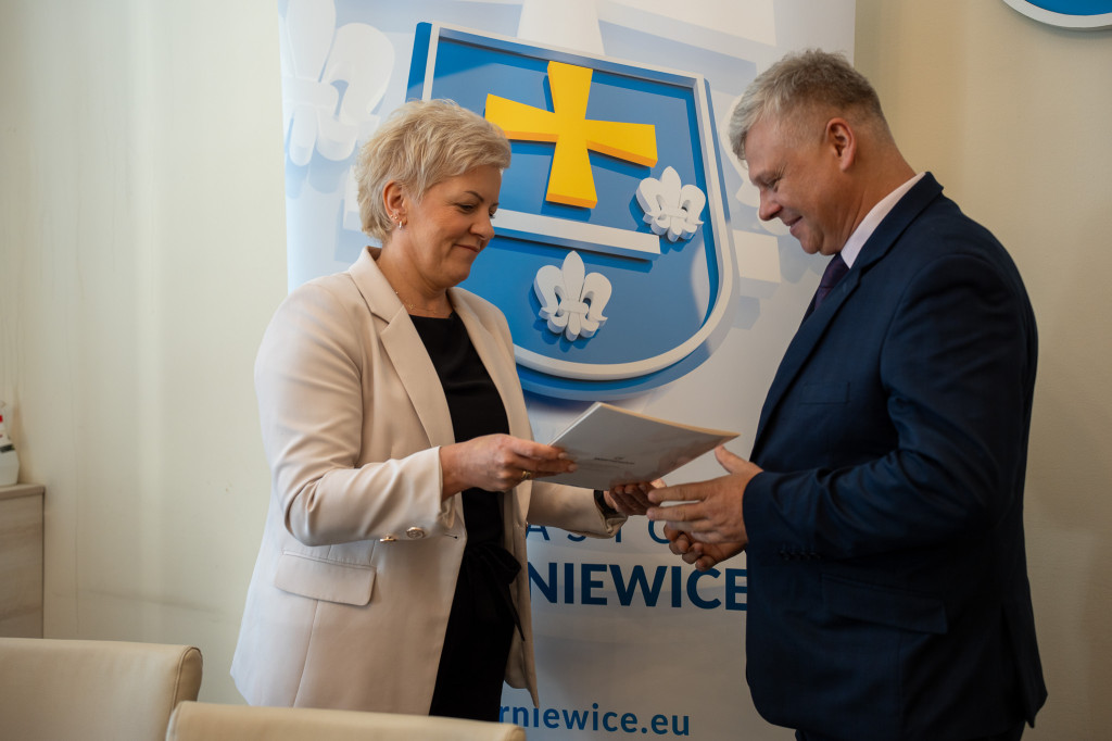 Skierniewice: Nowe nominacje dyrektorskie i akty mianowania nauczycieli przed rokiem szkolnym 2024/2025