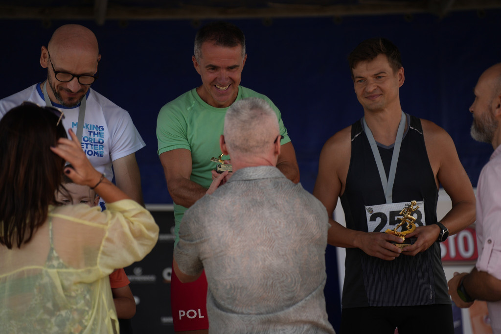 Rekordowa VII Skierniewicka Dziesiątka. Michał Łobacz i Małgorzata Bednarek na Czele