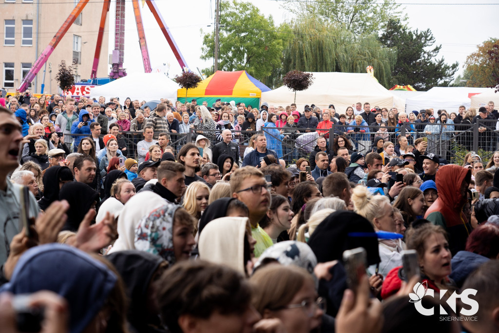 Sławomir Rozgrzał Scenę na Skierniewickim Święcie Kwiatów, Owoców i Warzyw