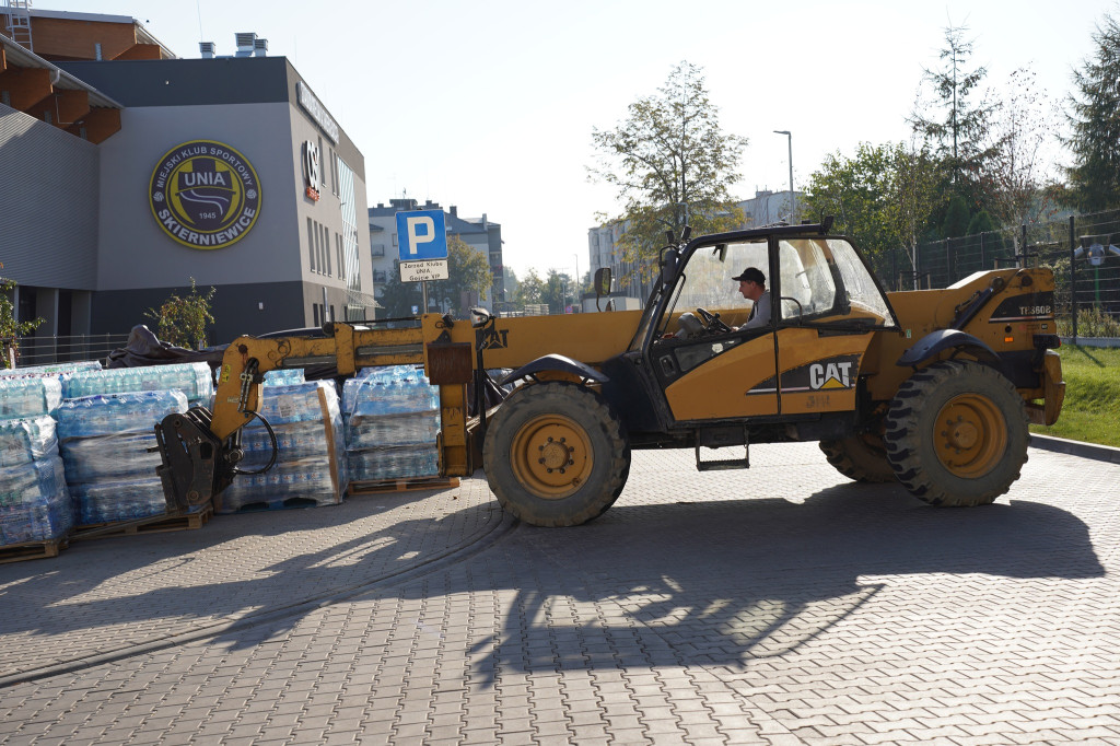 Kolejne transporty pomocy wyruszyły z Skierniewic do potrzebujących. Sprawdź, jak możesz pomóc!