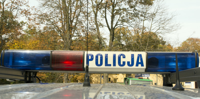 40-latek pił alkohol jadąc autostradą, trafił do policyjnego aresztu Fot. infokierniewice.pl / Adam Sobieszek 