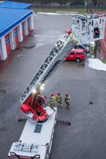 Strażacy z JRG Skierniewice mają nową drabinę-1043