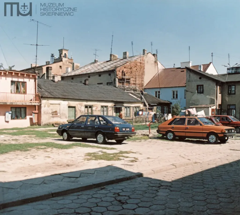 Skierniewice w latach 90. XX wieku na unikalnych zdjęciach. Zobacz, jak zmieniło się miasto 34 3ffa1e4d 200a 4596 8983 4e738eb09cee preview 1100x0