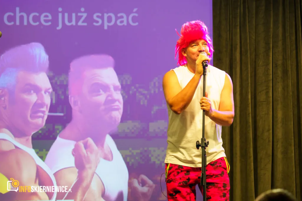Kabaret Smile ponownie na scenie w Skierniewicach! Ponad 800 osób świetnie się bawiło 37 dsc05627