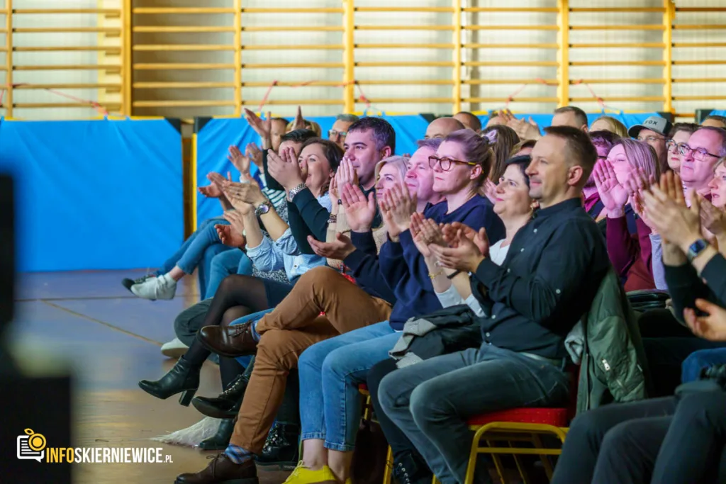 Kabaret Smile ponownie na scenie w Skierniewicach! Ponad 800 osób świetnie się bawiło 35 dsc05643