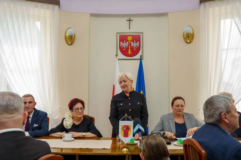 Historyczne spotkanie w Starostwie Powiatowym w Skierniewicach – po raz pierwszy na takim szczeblu debatowano o bezpieczeństwie i rozwoju regionu 38 dsc06320