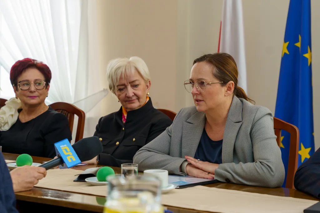Historyczne spotkanie w Starostwie Powiatowym w Skierniewicach – po raz pierwszy na takim szczeblu debatowano o bezpieczeństwie i rozwoju regionu 34 dsc06331