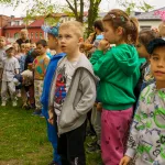 sadzenie drzew w skierniewicach z okazji miedzynarodowego dnia ziemi 44 z 48