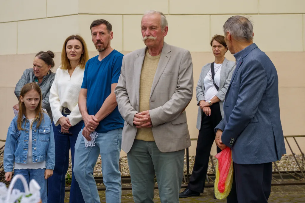 swiecenie koszyczkow w skierniewicach. w parafii sw. jakuba i sw. stanislawa nie zabraklo wiernych 36 z 80