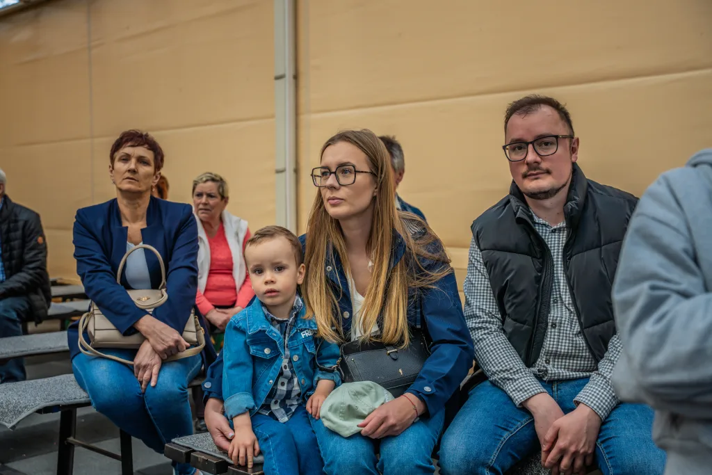 swiecenie koszyczkow w skierniewicach. w parafii sw. jakuba i sw. stanislawa nie zabraklo wiernych 61 z 80