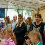 swiecenie koszyczkow w skierniewicach. w parafii sw. jakuba i sw. stanislawa nie zabraklo wiernych 73 z 80