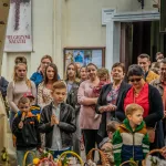 swiecenie koszyczkow w skierniewicach. w parafii sw. jakuba i sw. stanislawa nie zabraklo wiernych 74 z 80