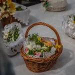 swiecenie koszyczkow w skierniewicach. w parafii sw. jakuba i sw. stanislawa nie zabraklo wiernych 77 z 80