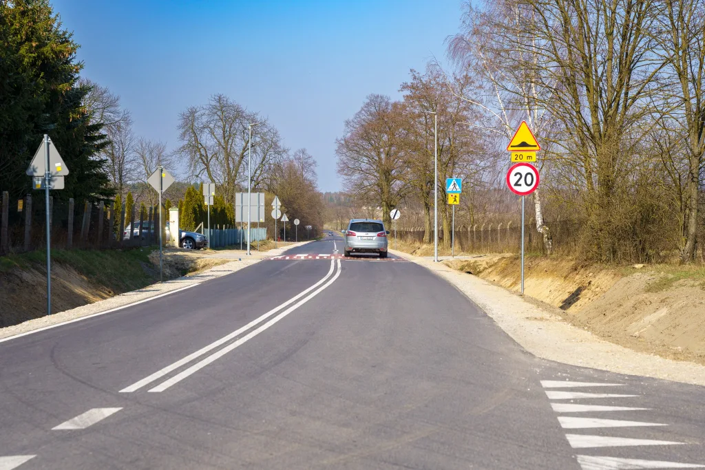 Wicewojewoda Łódzki Docenił Inwestycje w Powiecie Skierniewickim 39 wicewojewoda lodzki docenil inwestycje w powiecie skierniewickim 14