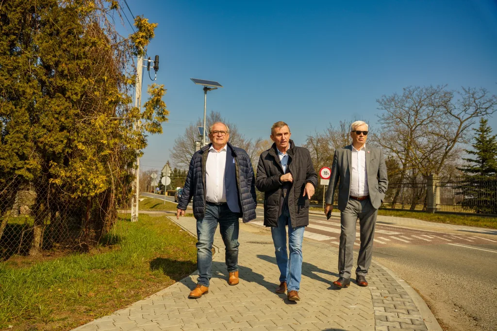 Wicewojewoda Łódzki Docenił Inwestycje w Powiecie Skierniewickim 33 wicewojewoda lodzki docenil inwestycje w powiecie skierniewickim 4