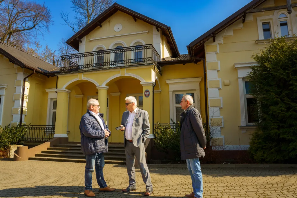 wicewojewoda lodzki docenil inwestycje w powiecie skierniewickim 6