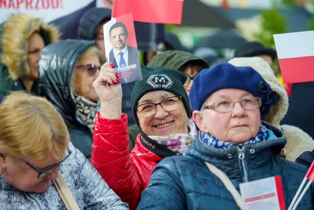 afal trzaskowski w skierniewicach przed cisza wyborcza wiec wyborczy i apel o mobilizacje 12 z 105