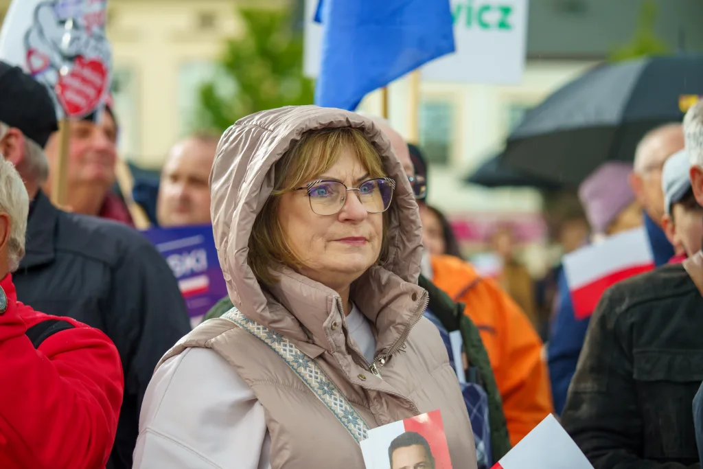 Rafał Trzaskowski w Skierniewicach przed ciszą wyborczą – wiec wyborczy i apel o mobilizację 38 afal trzaskowski w skierniewicach przed cisza wyborcza wiec wyborczy i apel o mobilizacje 13 z 105