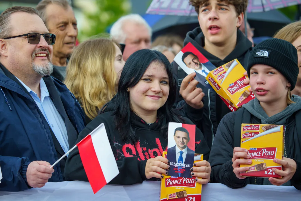 afal trzaskowski w skierniewicach przed cisza wyborcza wiec wyborczy i apel o mobilizacje 17 z 105