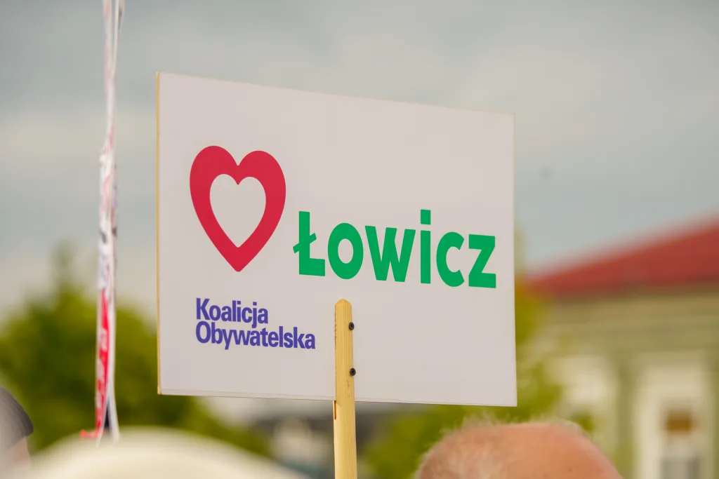 afal trzaskowski w skierniewicach przed cisza wyborcza wiec wyborczy i apel o mobilizacje 18 z 105