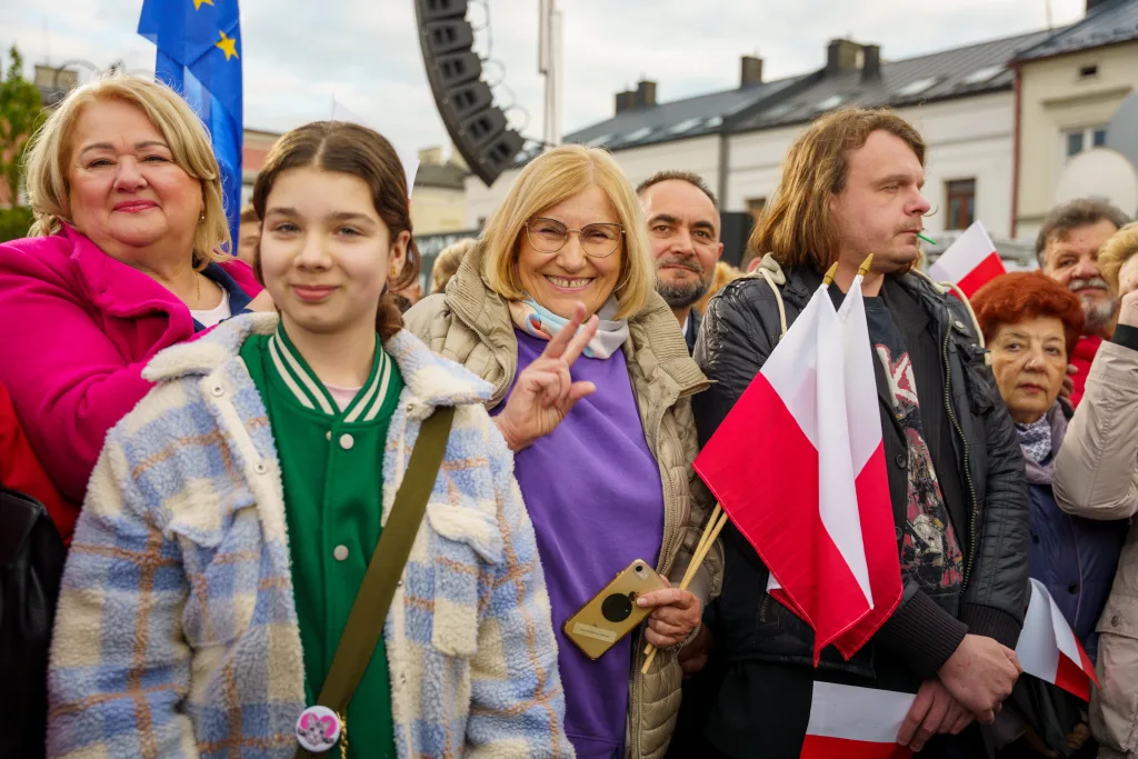 afal trzaskowski w skierniewicach przed cisza wyborcza wiec wyborczy i apel o mobilizacje 36 z 105