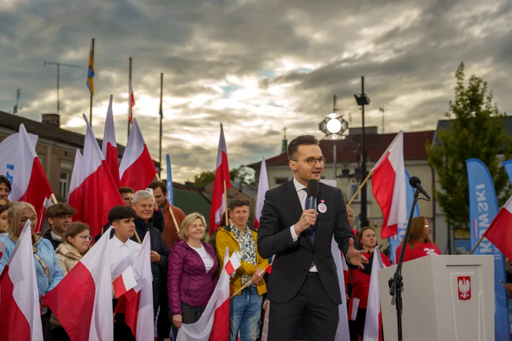 afal trzaskowski w skierniewicach przed cisza wyborcza wiec wyborczy i apel o mobilizacje 39 z 105